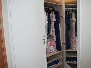 Armario habitación Colegio Mayor Arosa